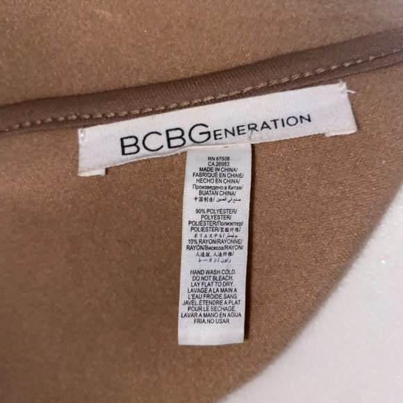 BCBGeneration Color-block Cape - Picture 9 of 9